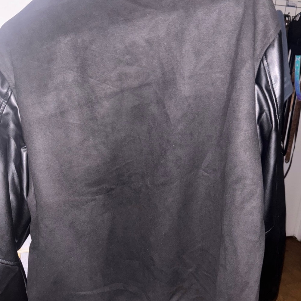 Chrome Black Embroidered Men's Jacket - Picture 4 of 4